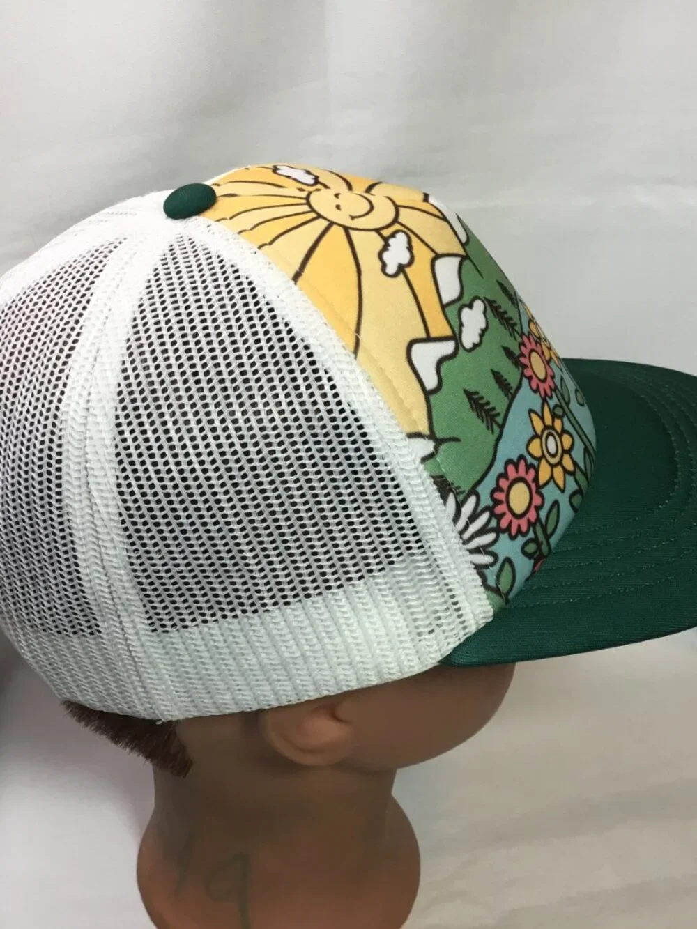 Life Is Good Hat Cap Snap Back Youth Girls Green Sun/Floral Trucker Mesh EUC